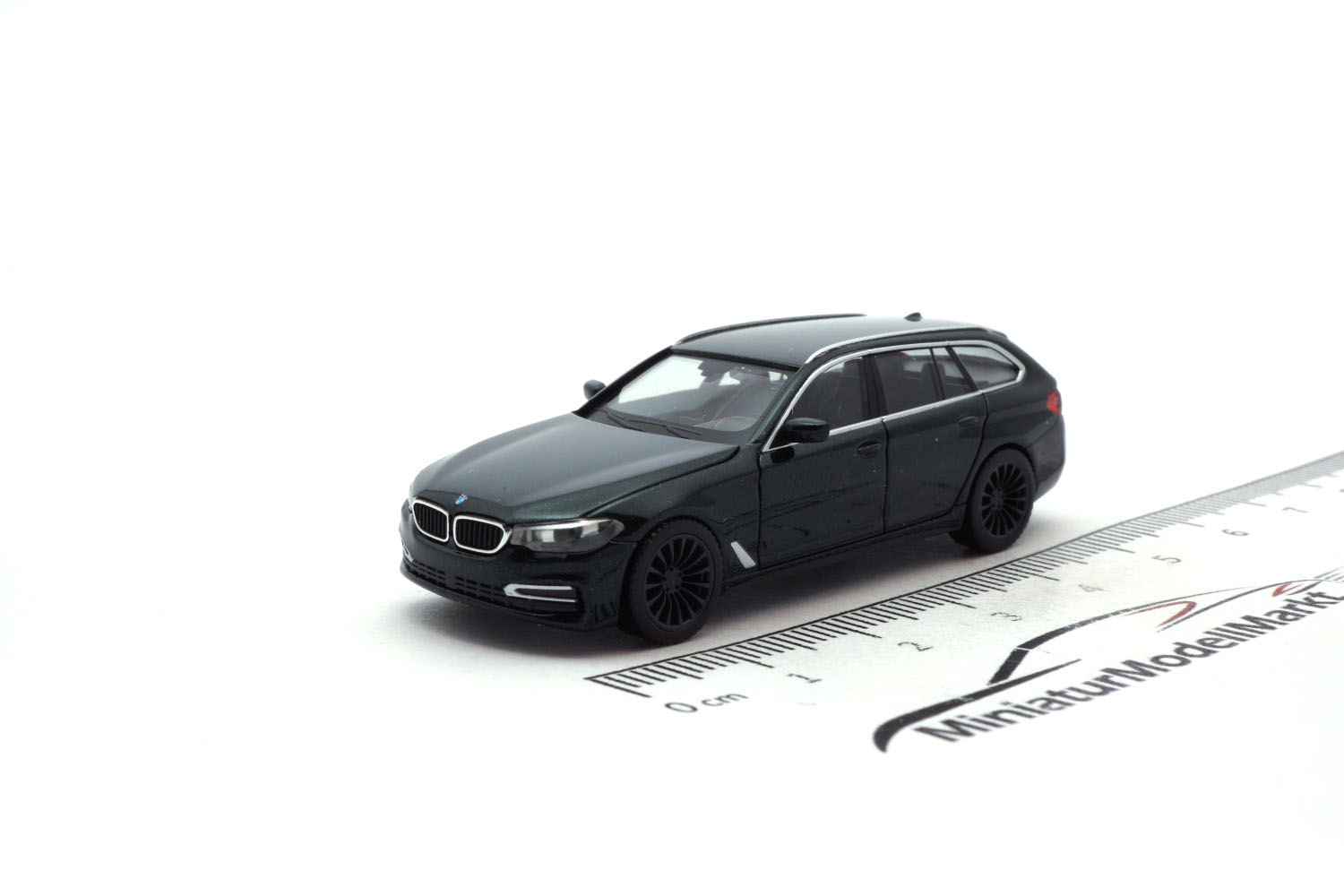 Herpa 430708-004 BMW 5er Touring (G31) - oxfordgrün II 1:87