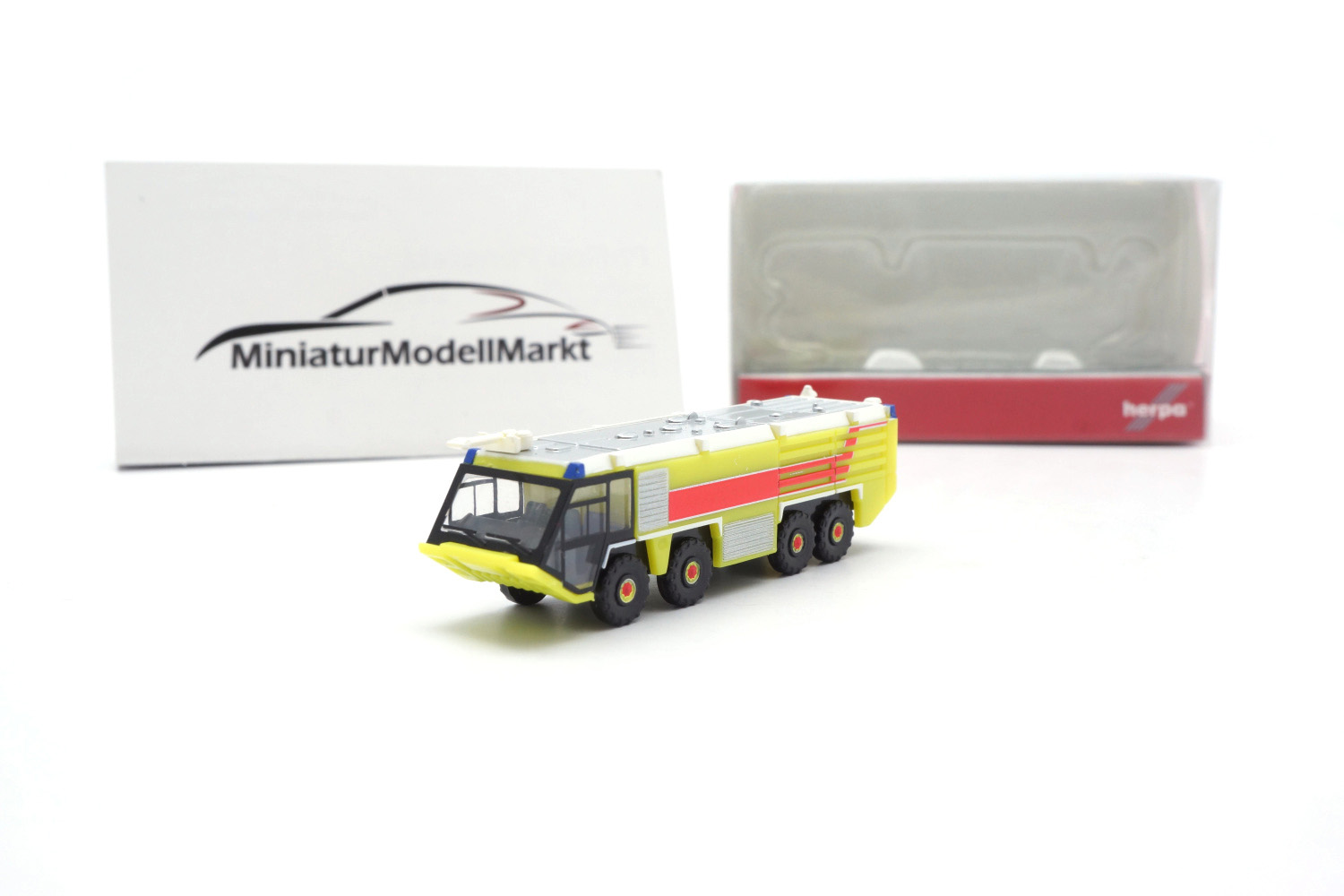 Herpa 532921 Airport Fire Engine Lime green 1:200