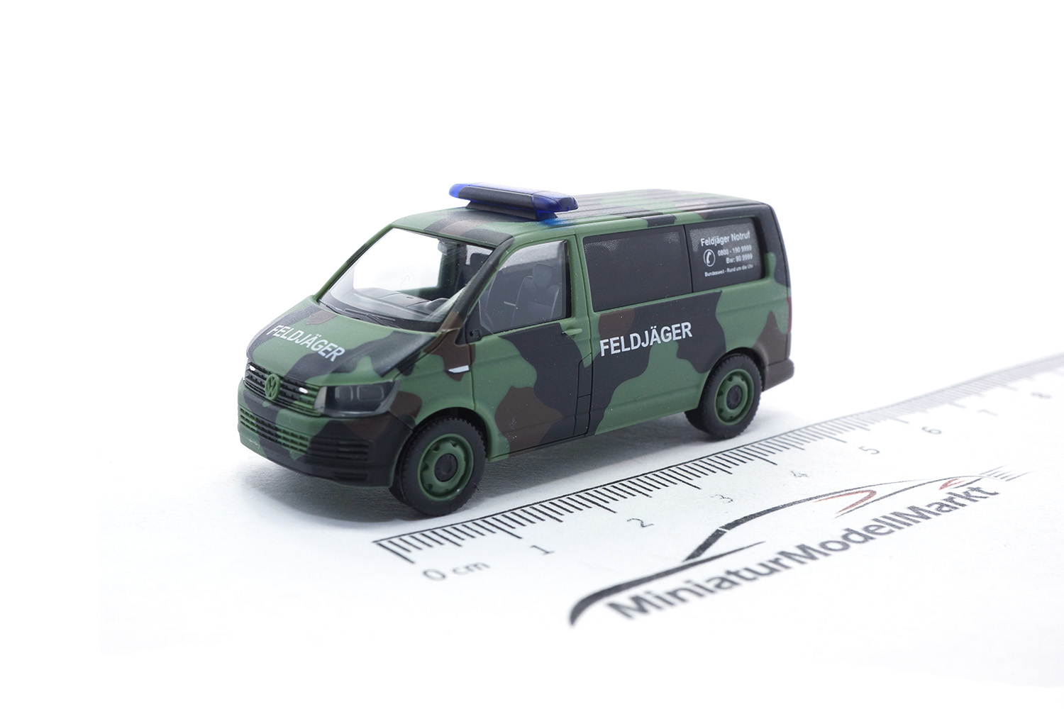 Herpa 700719 VW T6 Bus Flecktarn Bundeswehr / Feldjäger 1:87