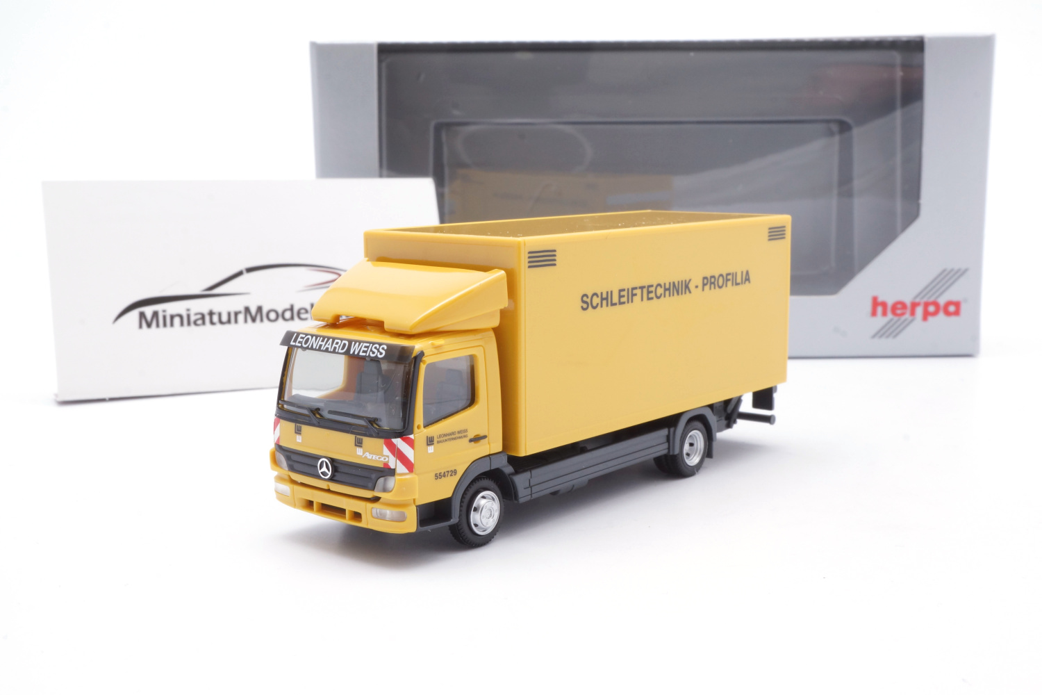 Herpa 950053 Mercedes-Benz Atego `04 Koffer-LKW 