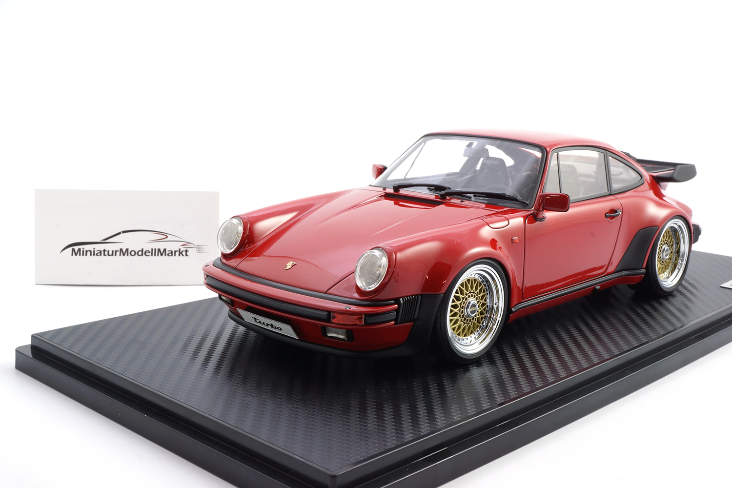 Ignition Model IG0946 Porsche 911 (930) Turbo - Rot (BBS Felgen) 1:18