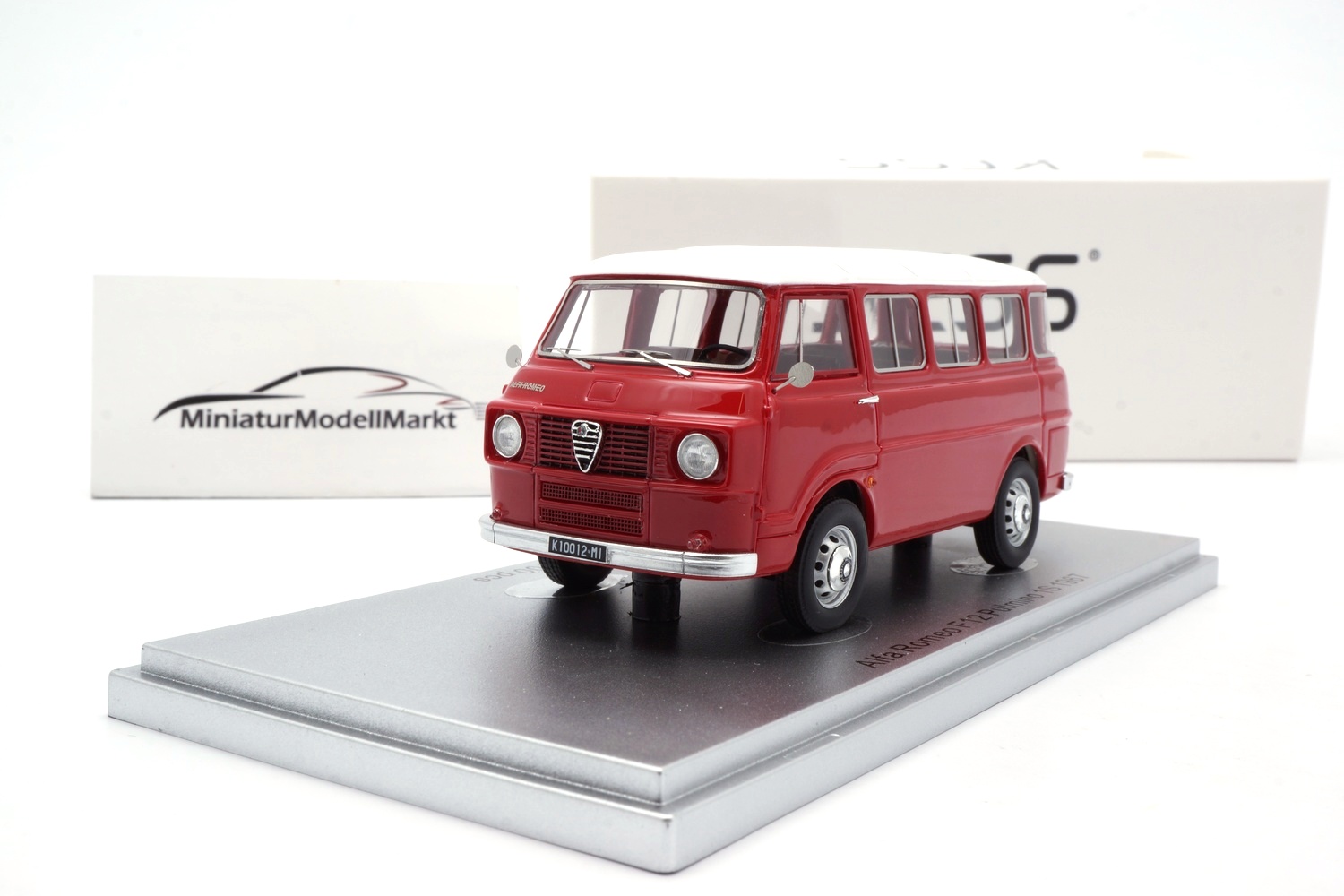 Kess KE43000450 Alfa Romeo F12 Minibus Series 1 - Red 1:43