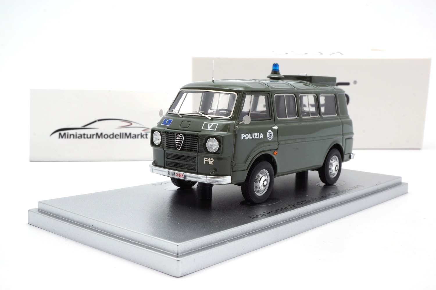 Kess KE43000452 Alfa Romeo F12 Minibus Series 1 - Polizia 1:43