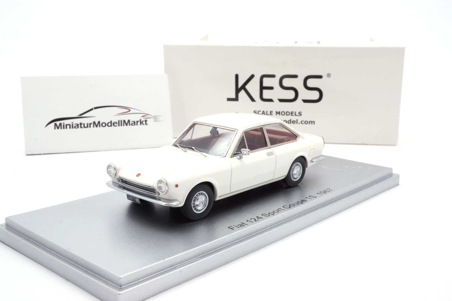 Kess KE43010111 Fiat 124 Sport Coupe - Weiss - 1967 1:43