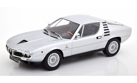 KK-Scale 180382 Alfa Romeo Montreal - silber - 1970 1:18