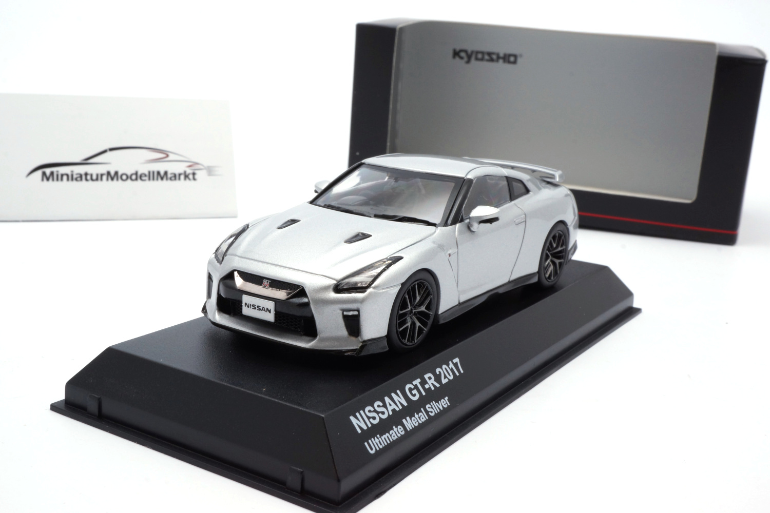 Kyosho 03893S Nissan GT-R (R35) - Ultimate Metal Silver - 2017 1:43