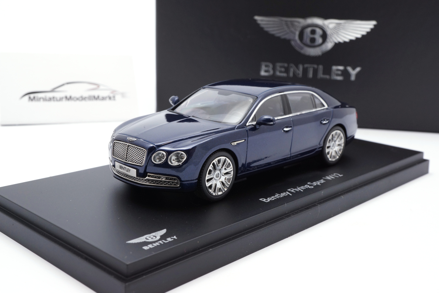 Kyosho 05561PC Bentley Flying Spur W12 - Peacock 1:43