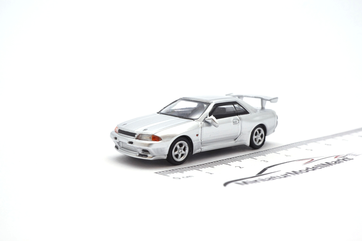 Lang Feng Model R32-03 Nissan Skyline R32 - Silber 1:87