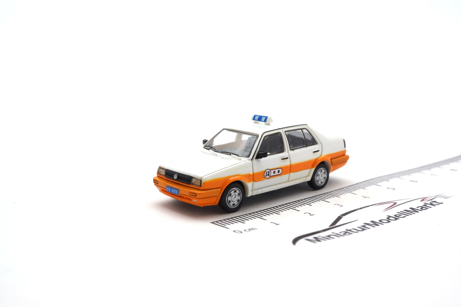 Micro City MC870001 VW Jetta GT - Bejing Taxi - Weiss 1:87