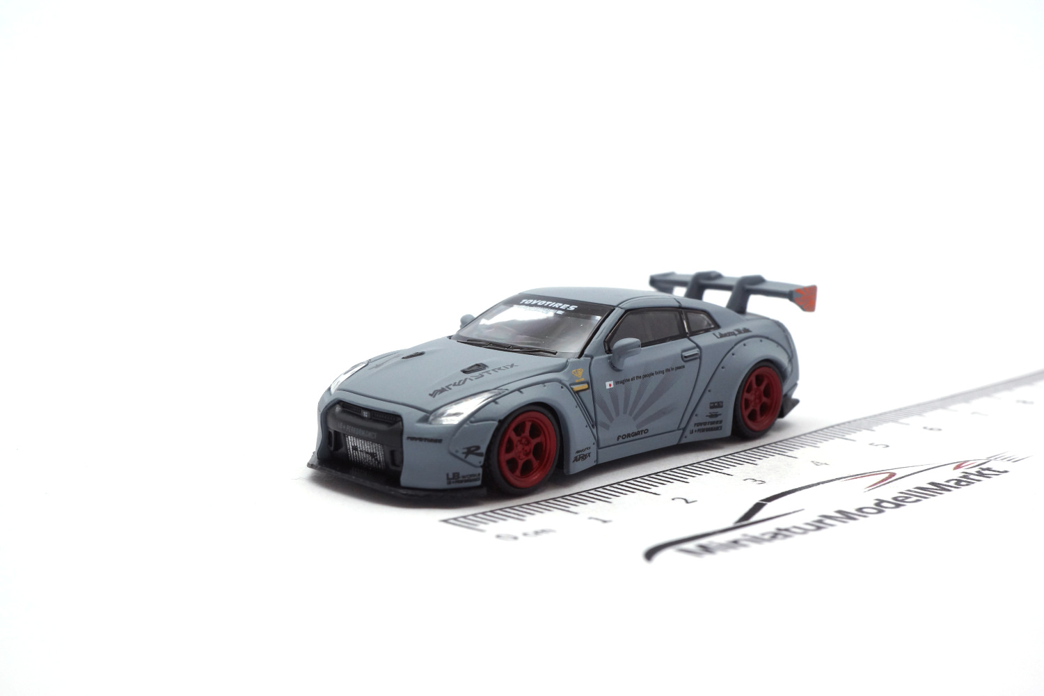 Micro City MC870004 Liberty Walk Nissan GT-R (R35) - Grau 1:87