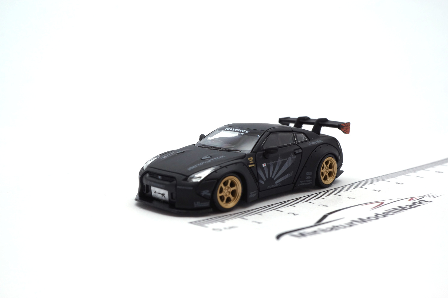Micro City MC870004 Liberty Walk Nissan GT-R (R35) - Matt-Schwarz 1:87
