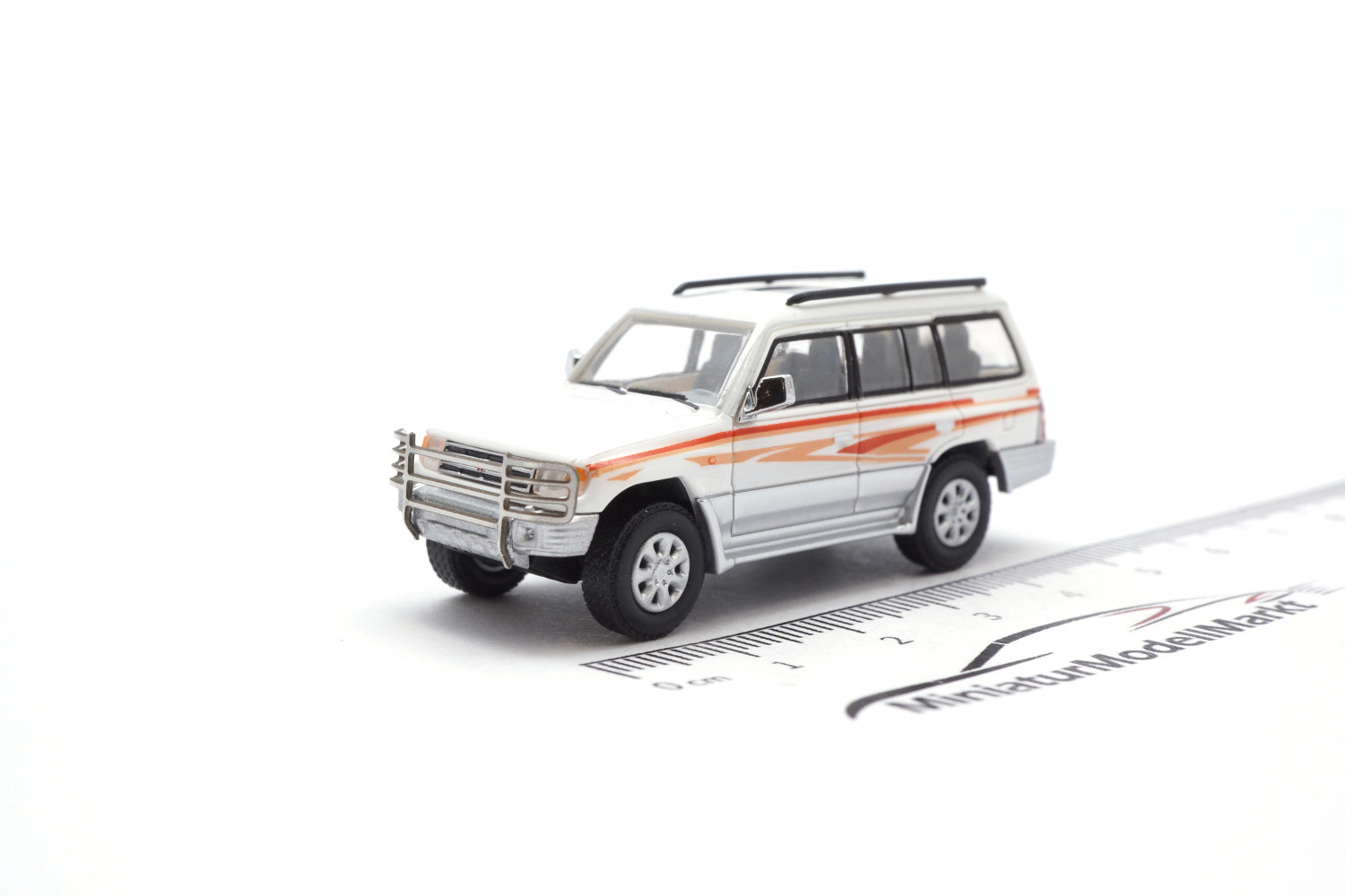 Micro City MC870006 Mitsubish Pajero - Weiss 1:87