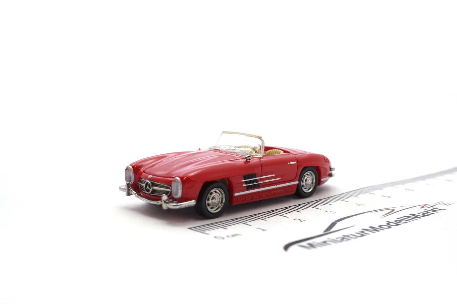 Micro City MC870009 Mercedes-Benz 300 SL Roadster - Red 1:87