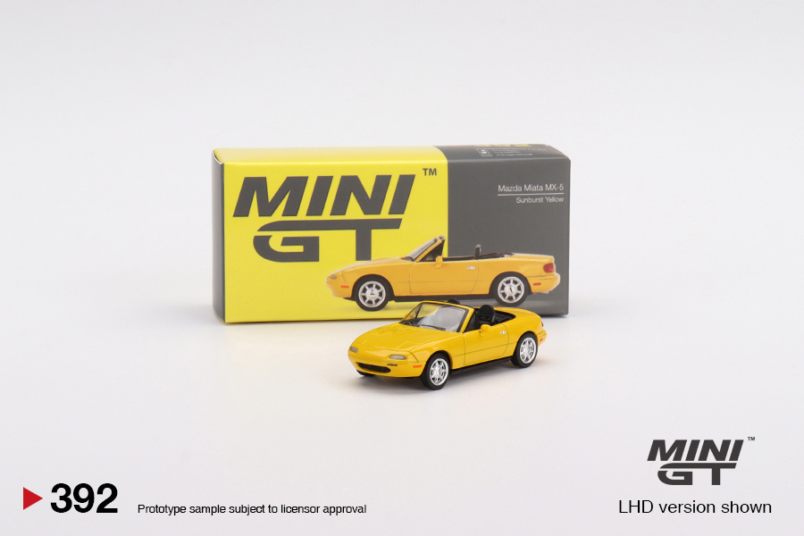 Mini GT MGT00392-L Mazda Miata MX-5 (NA) Sunburst Yellow 1:64