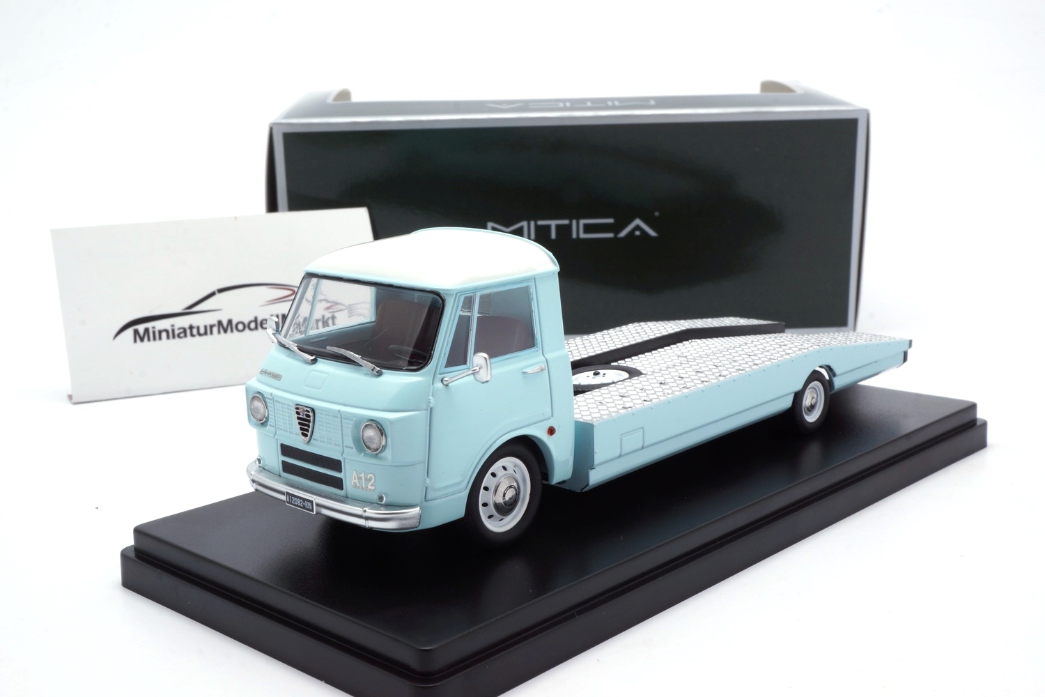 Mitica 430082-D Alfa Romeo A12 (F12) Abschleppwagen - blau - 1977 1:43