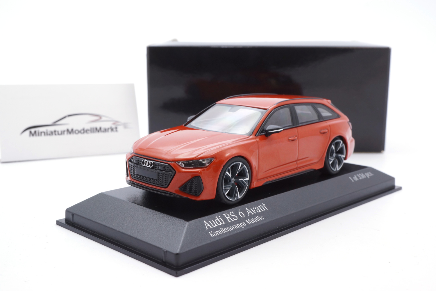 Minichamps 410018014 Audi RS6 Avant - Orange Metallic - 2019 1:43