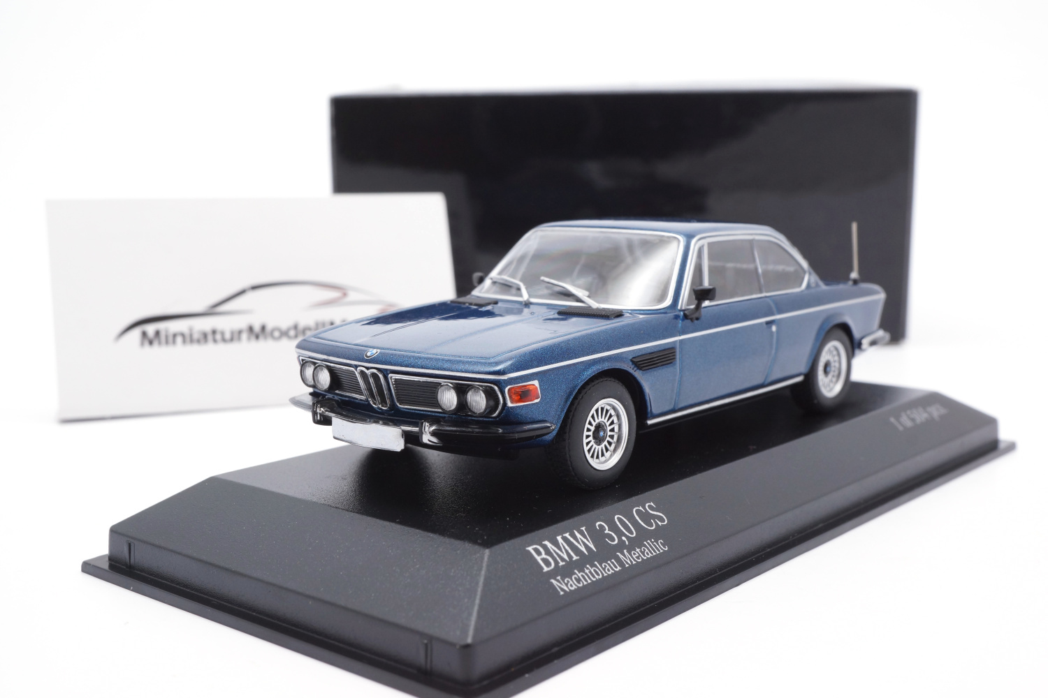 Minichamps 410029024 BMW 3,0 CS - Blau Metallic - 1969 1:43