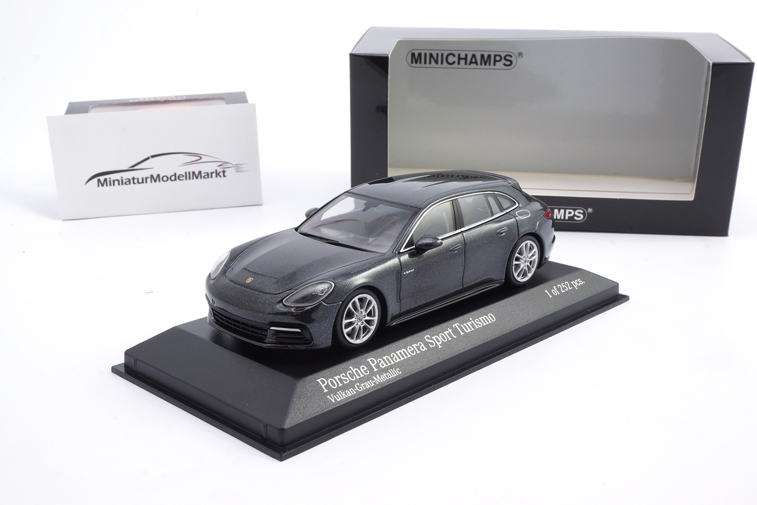 Minichamps 410066112 Porsche Panamera 4E-Hybrid Sport Turismo Grau 2017 1:43