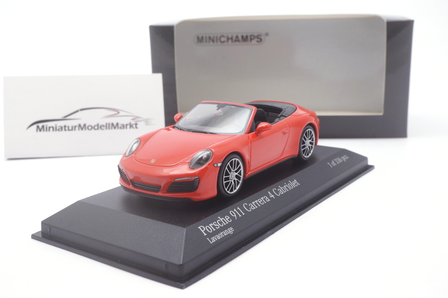 Minichamps 410067231 Porsche 911 (991.2) Carrera 4S Cabrio - Orange - 2017 1:43