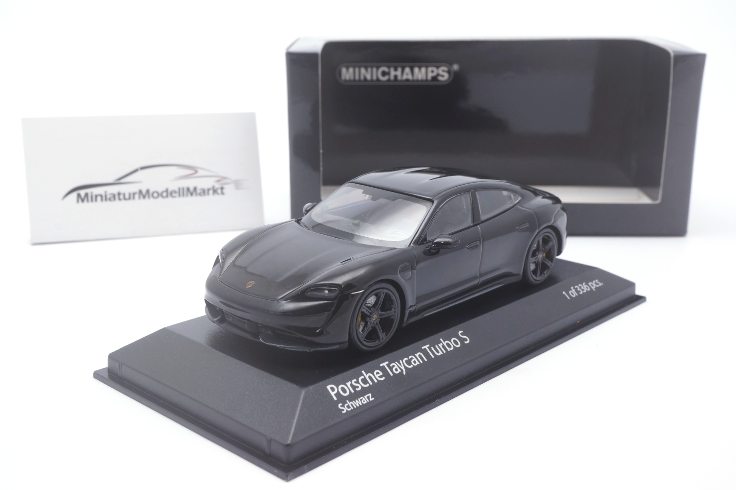 Minichamps 410068470 Porsche Taycan Turbo S - Schwarz - 2020 1:43