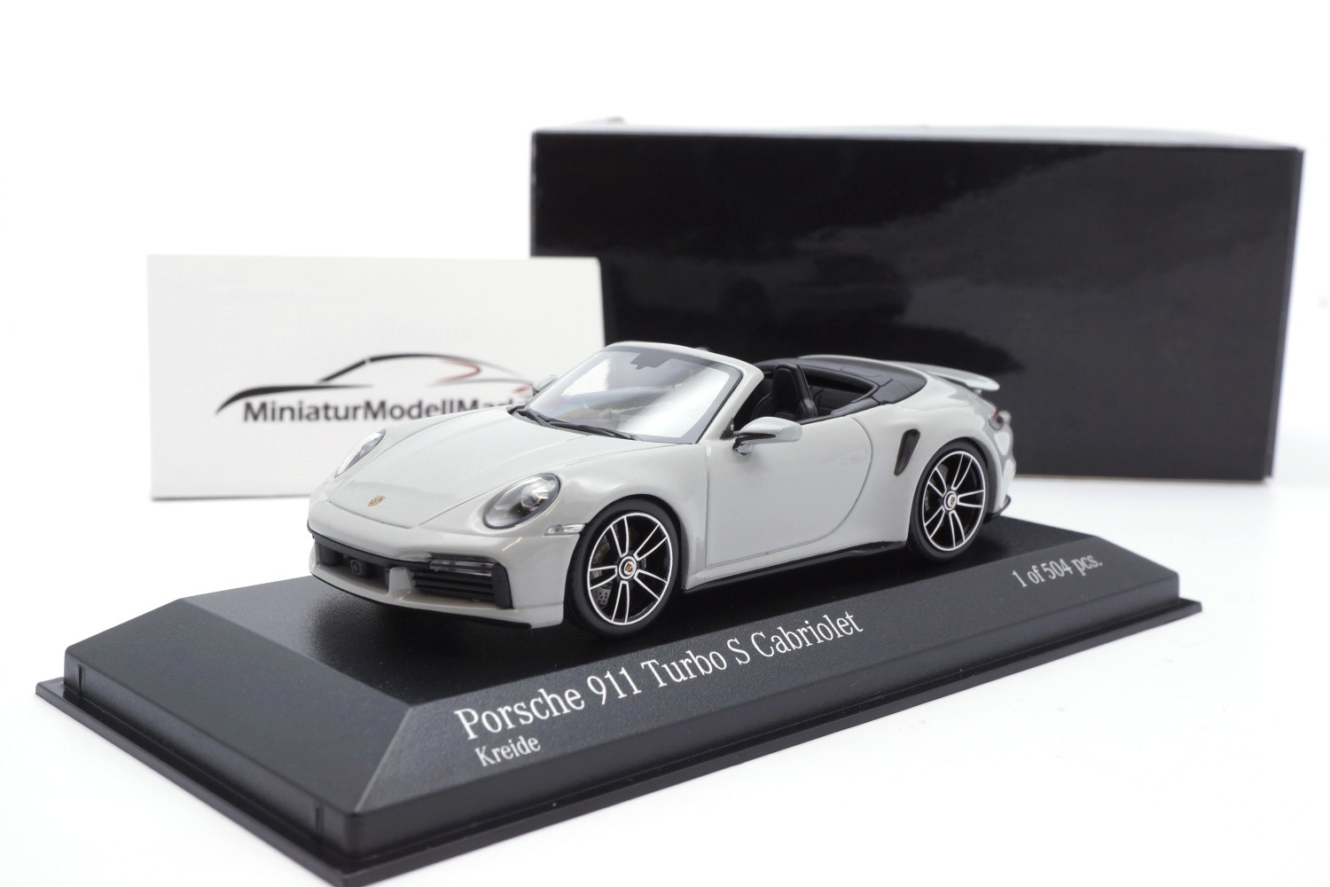 Minichamps 410069481 Porsche 911 Turbo S Cabrio - Kreide-Grau - 2020 1:43