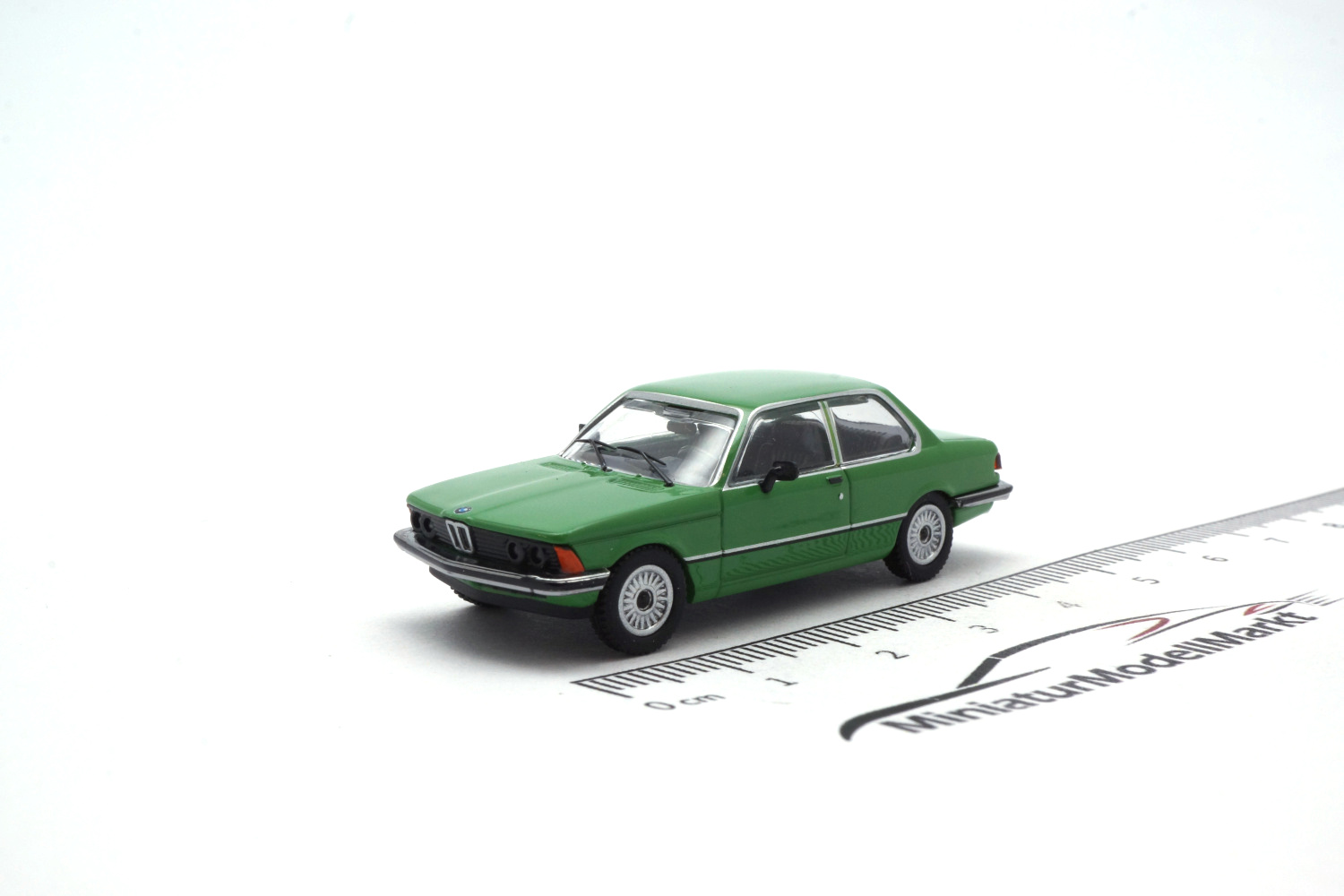 Minichamps 870020002 BMW 323i (E21) - grün - 1975 1:87
