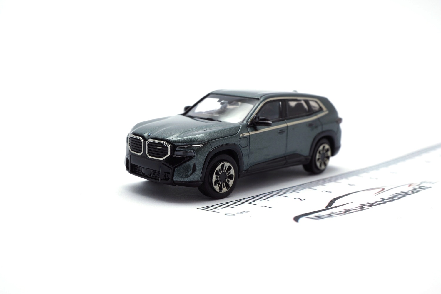 Minichamps 870025000 BMW XM - Green Metallic - 2023 1:87