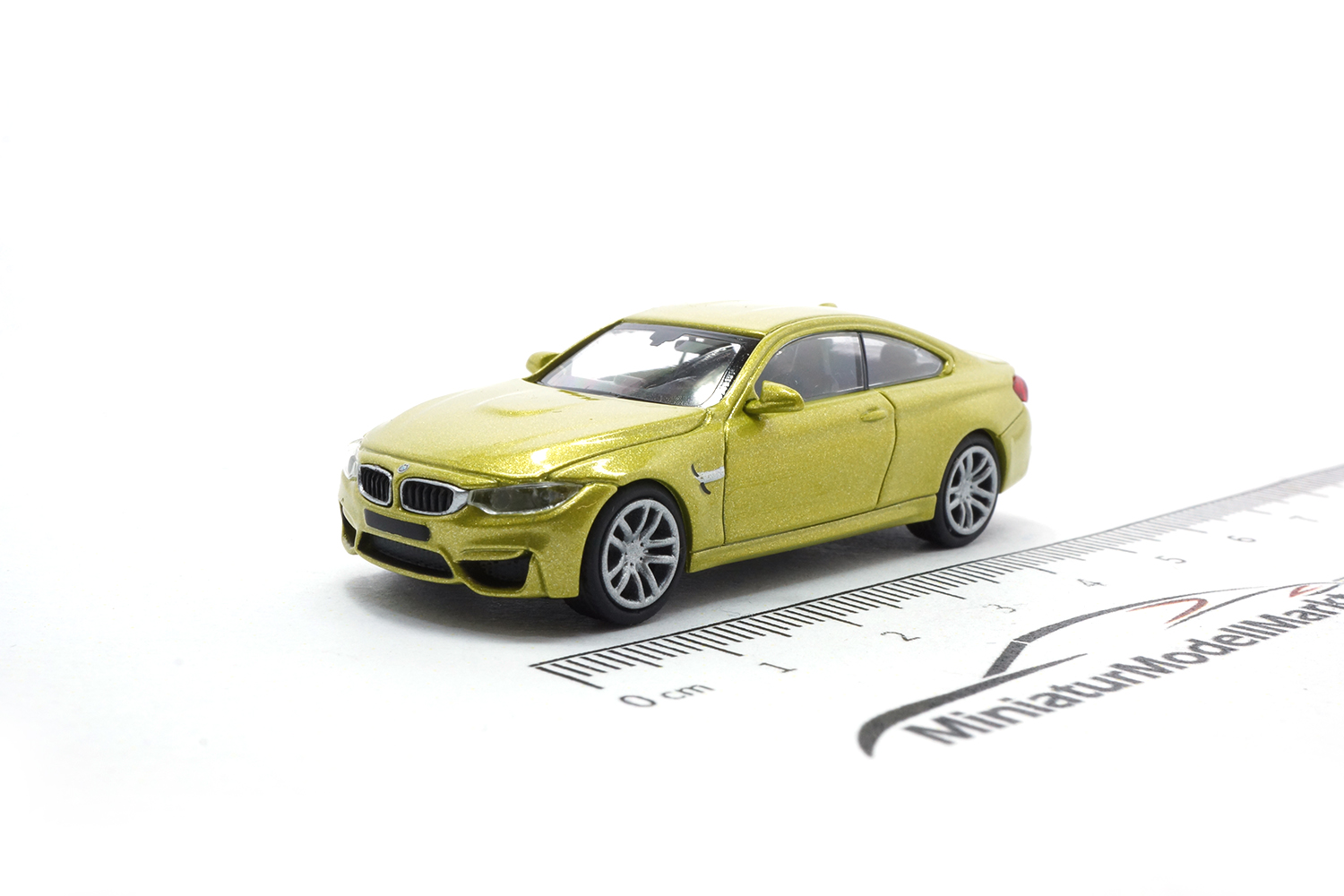 Minichamps 870027200 BMW M4 - Gelb Metallic - 2015 1:87