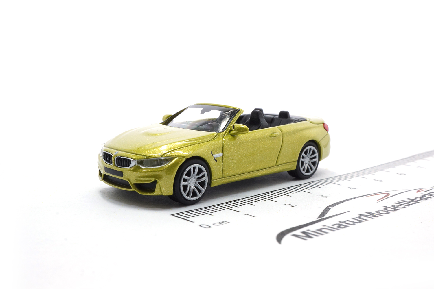 Minichamps 870027234 BMW M4 Cabrio - Gelb Metallic - 2015 1:87