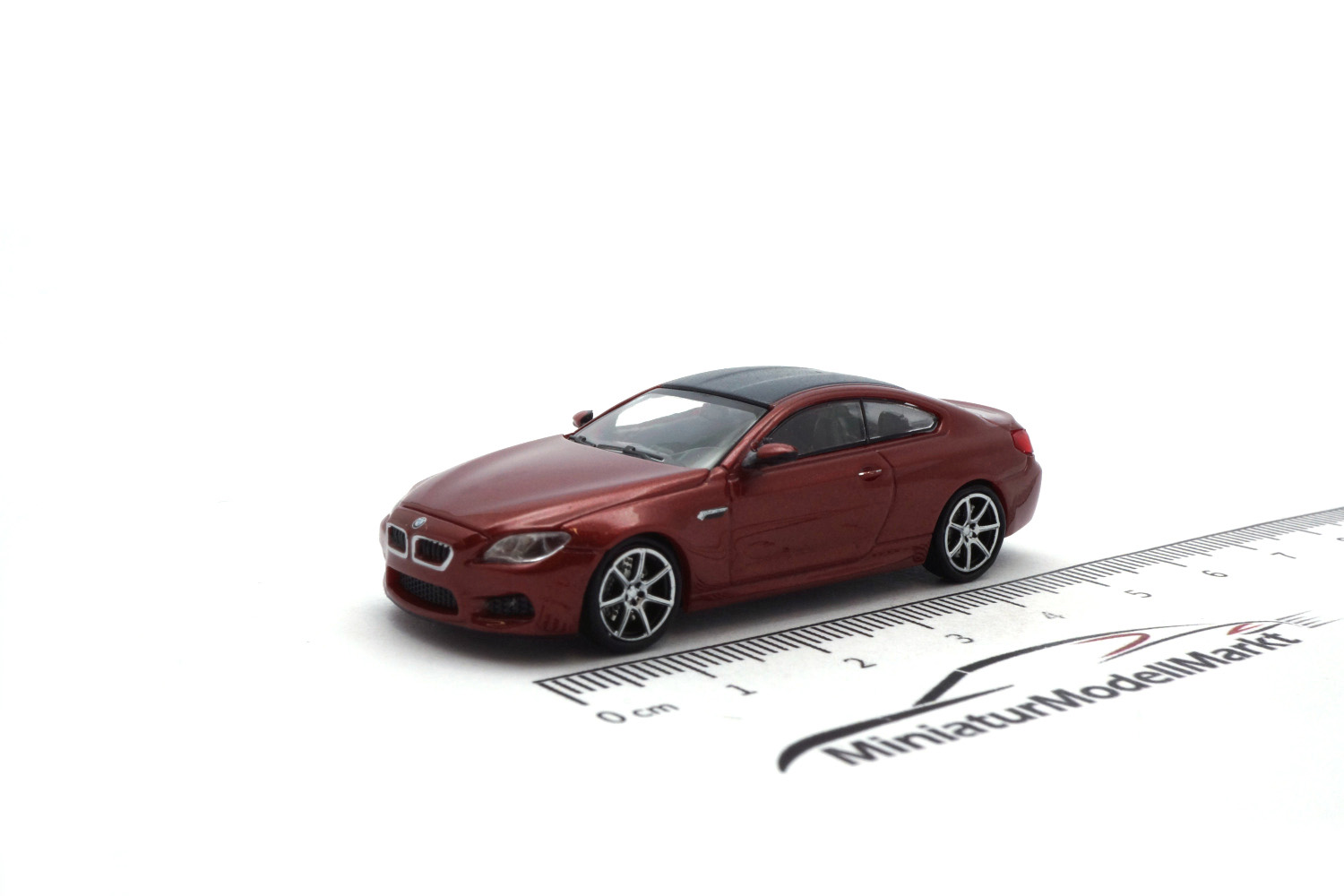 Minichamps 870027301 BMW M6 Coupe - Sakhir Orange - 2015 1:87