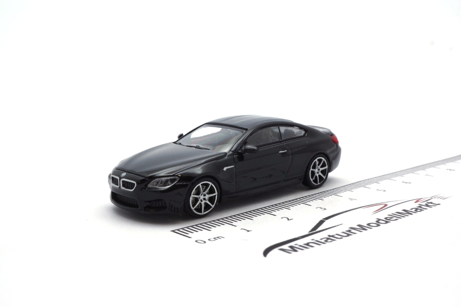 Minichamps 870027304 BMW M6 Coupe - Schwarz Metallic - 2015 1:87