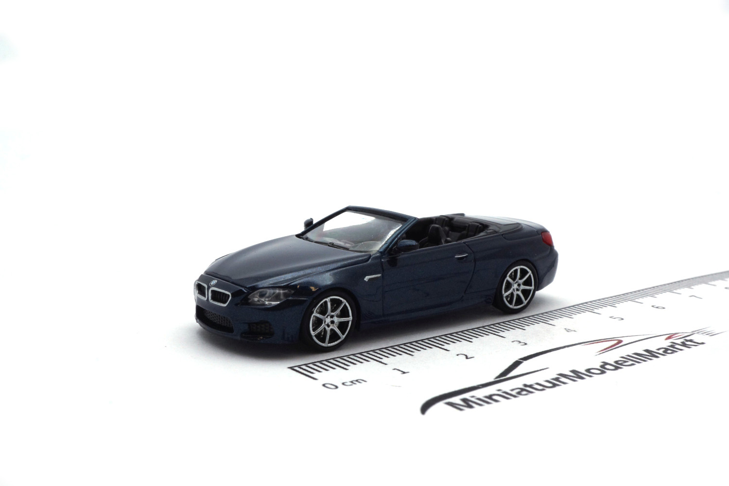 Minichamps 870027330 BMW M6 Cabrio - Blau Metallic - 2015 1:87
