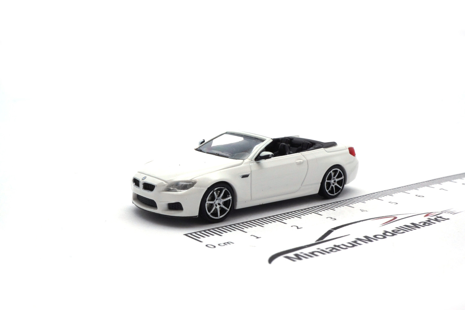 Minichamps 870027332 BMW M6 Cabrio - Weiß - 2015 1:87