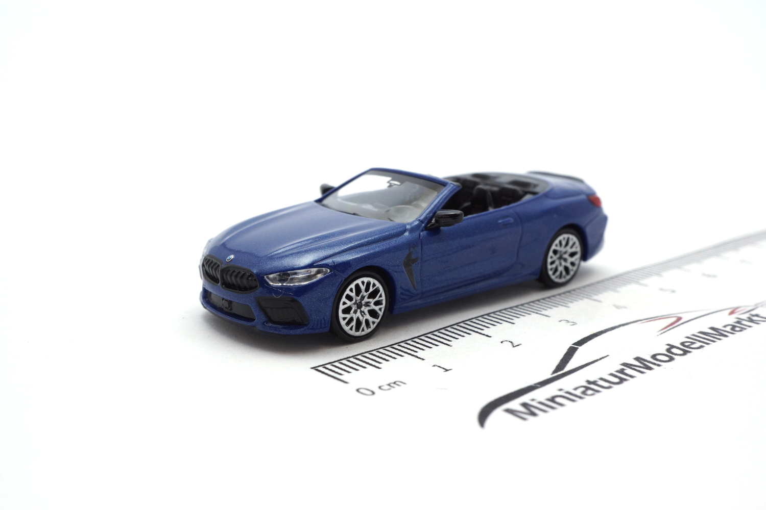 Minichamps 870029030 BMW M8 Competition Cabrio - Blau Metallic - 2019 1:87