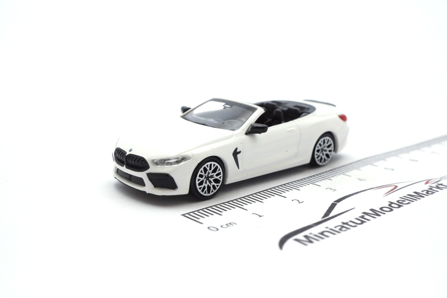 Minichamps 870029032 BMW M8 Competition Cabrio - Weiss - 2019 1:87