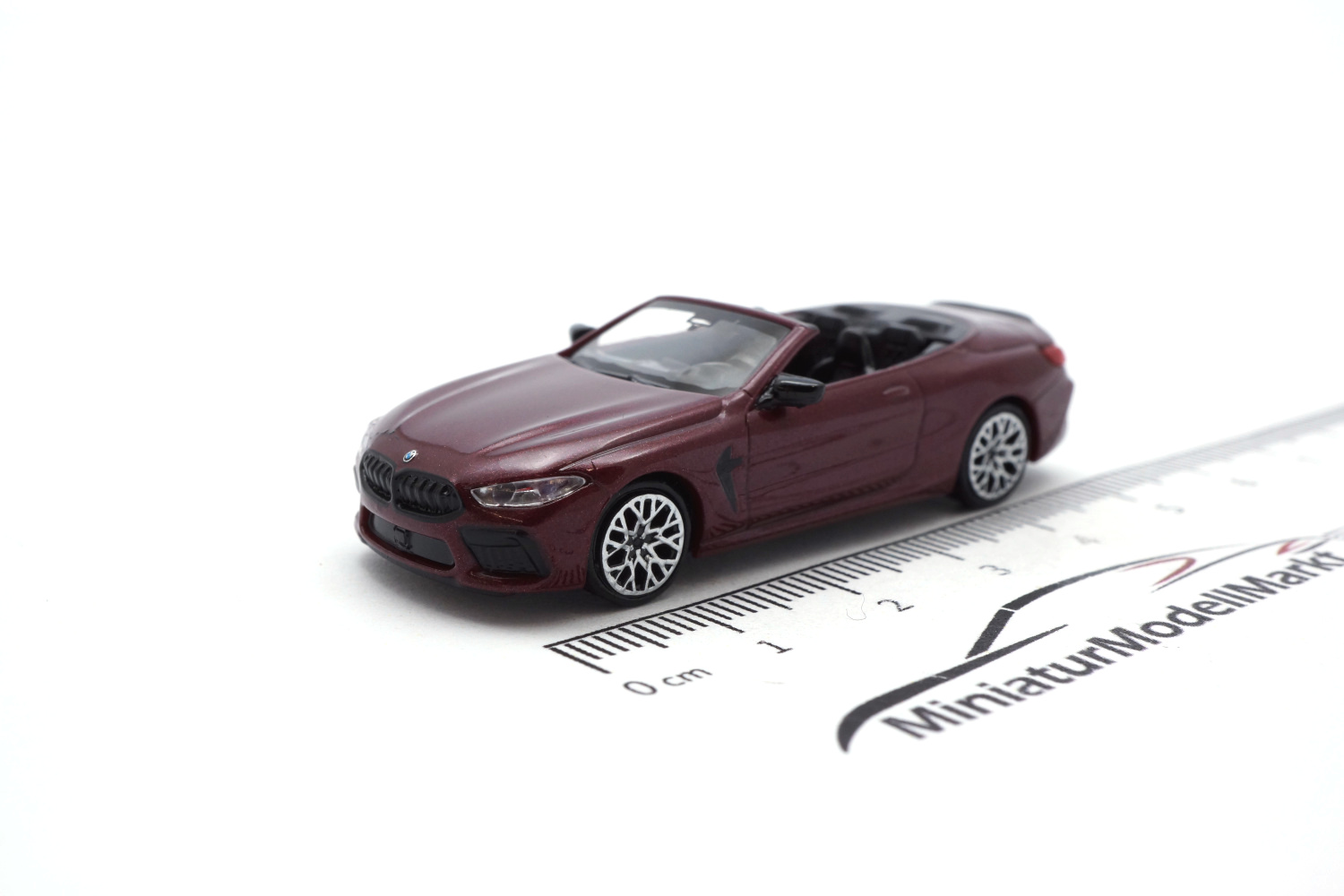 Minichamps 870029034 BMW M8 Competition Cabrio - Rot Metallic - 2019 1:87