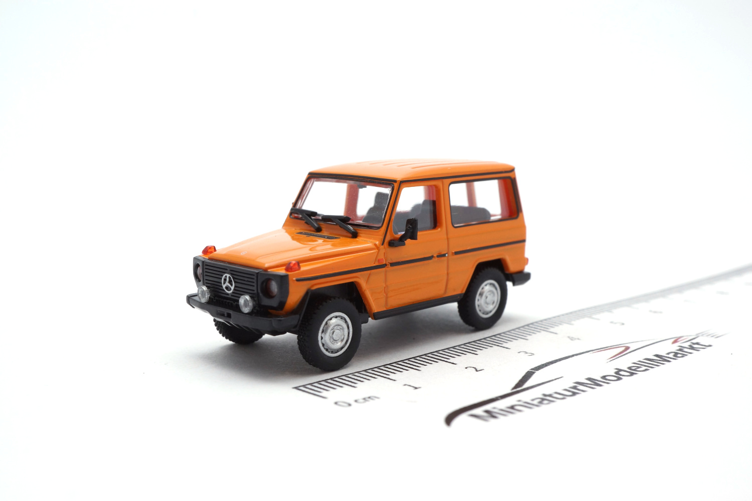 Minichamps 870038062 Mercedes-Benz G-Klasse (W460) - Orange - 1980 1:87