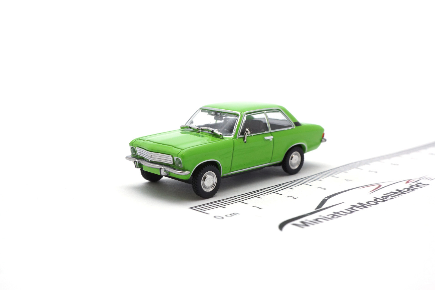 Minichamps 870040002 Opel Ascona - Hellgrün - 1970 1:87