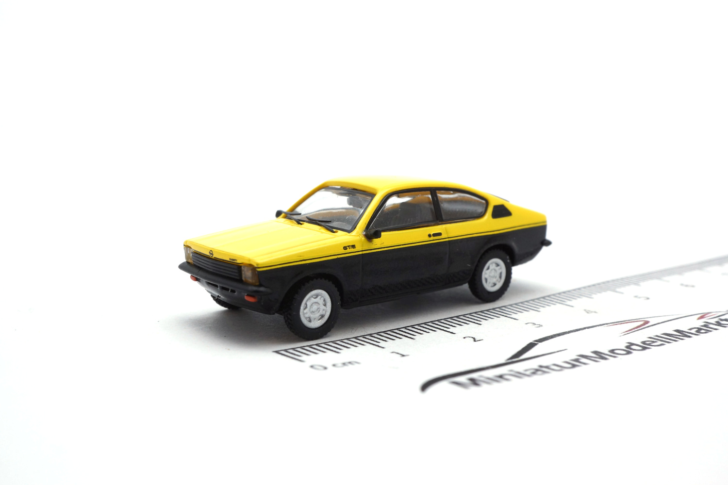 Minichamps 870040121 Opel Kadett  C Coupe GTE - Gelb/Schwarz - 1973 1:87