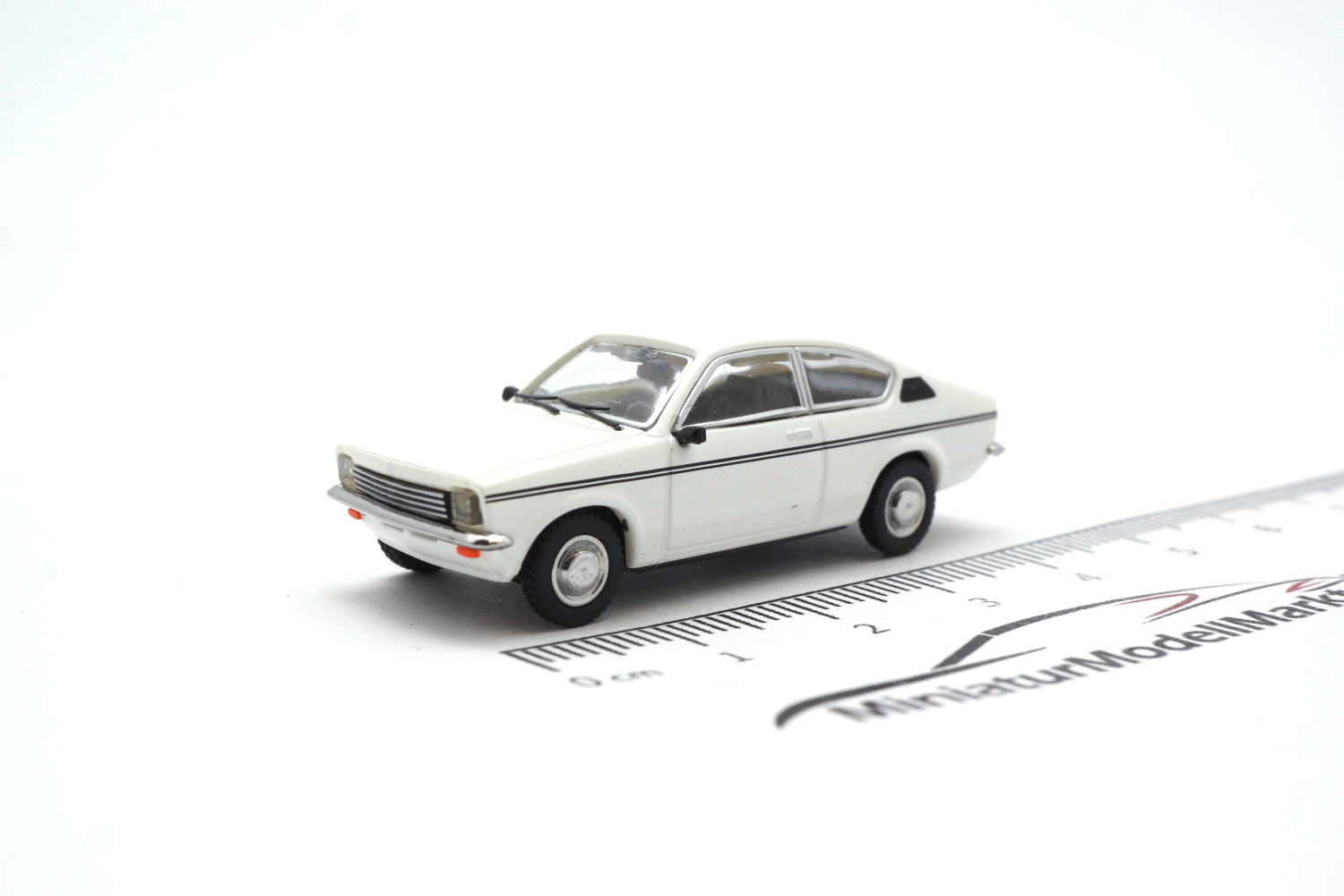 Minichamps 870040122 Opel Kadett C Coupe - Weiss - 1973 1:87