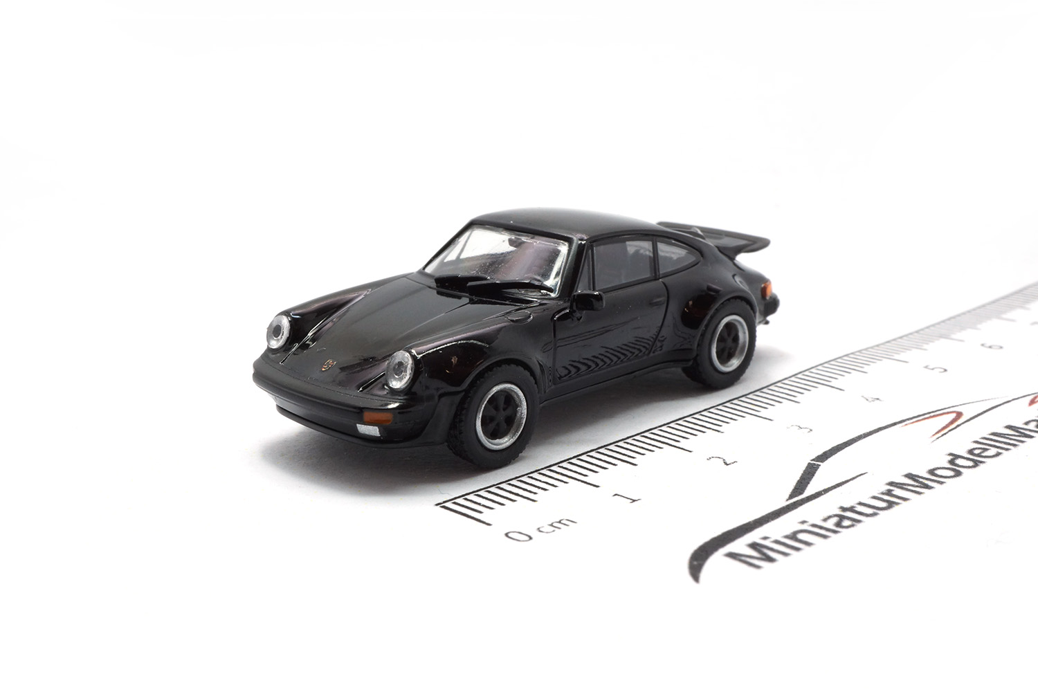 Minichamps 870066101 Porsche 911 Turbo (930) - Schwarz - 1977 1:87