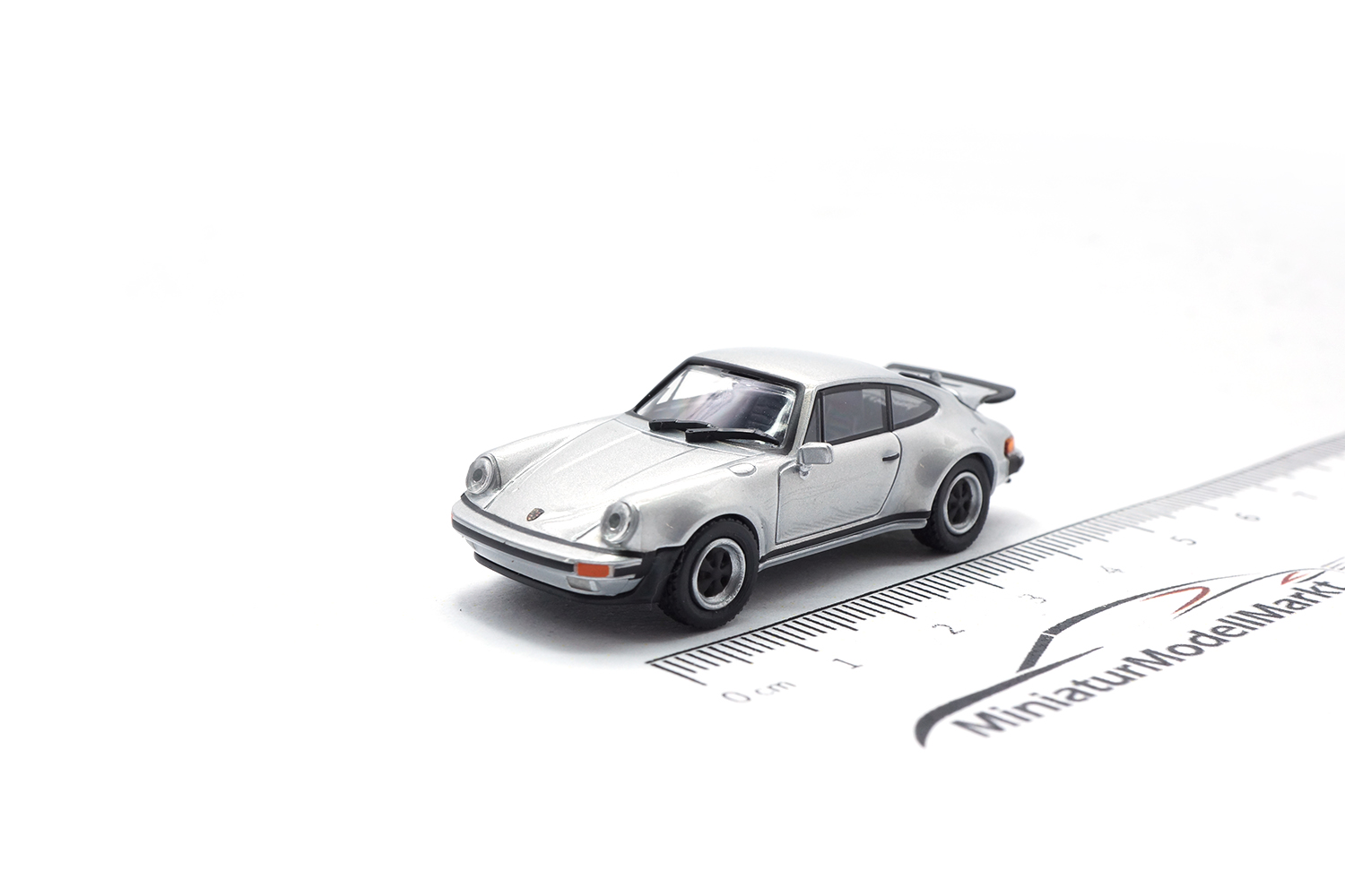 Minichamps 870066102 Porsche 911 Turbo - Silber - 1977 1:87