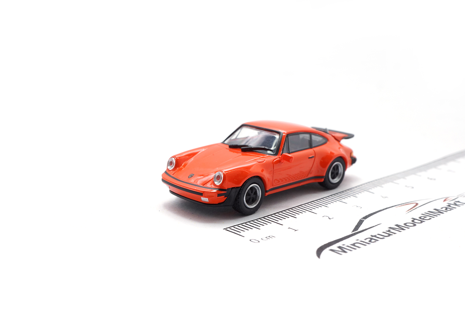 Minichamps 870066104 Porsche 911 Turbo - Orange - 1977 1:87