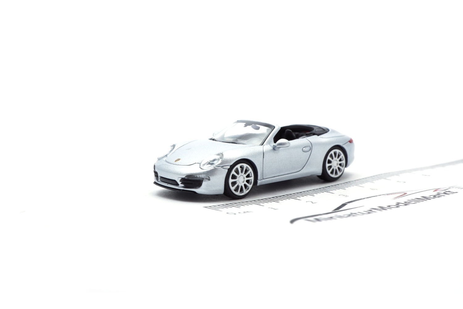Minichamps 870068032 Porsche 911 Cabriolet - Silber - 2012 1:87