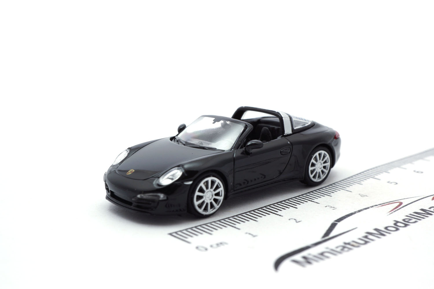Minichamps 870068044 Porsche 911 (991) Targa - Schwarz - 2014 1:87