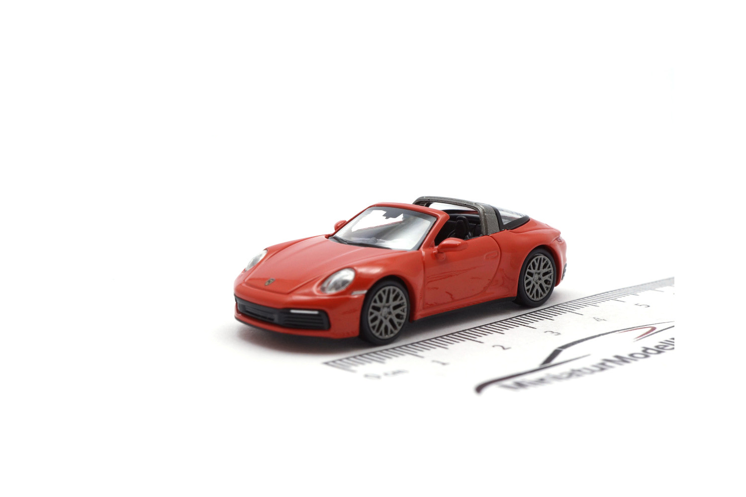 Minichamps 870069061 Porsche 911 (992) Targa 4 - Orange - 2020 1:87