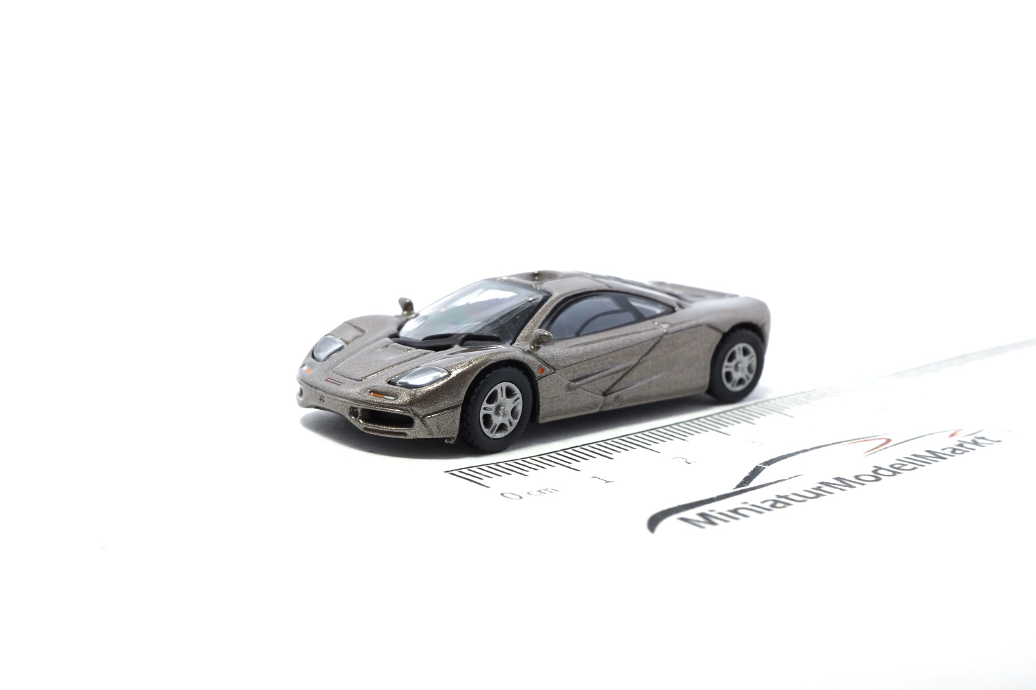 Minichamps 870133824 Mclaren F1 Roadcar - Grau Metallic 1:87