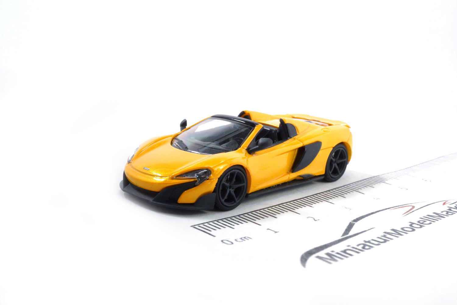 Minichamps 870154432 McLaren 675LT Spider - Gelb 1:87