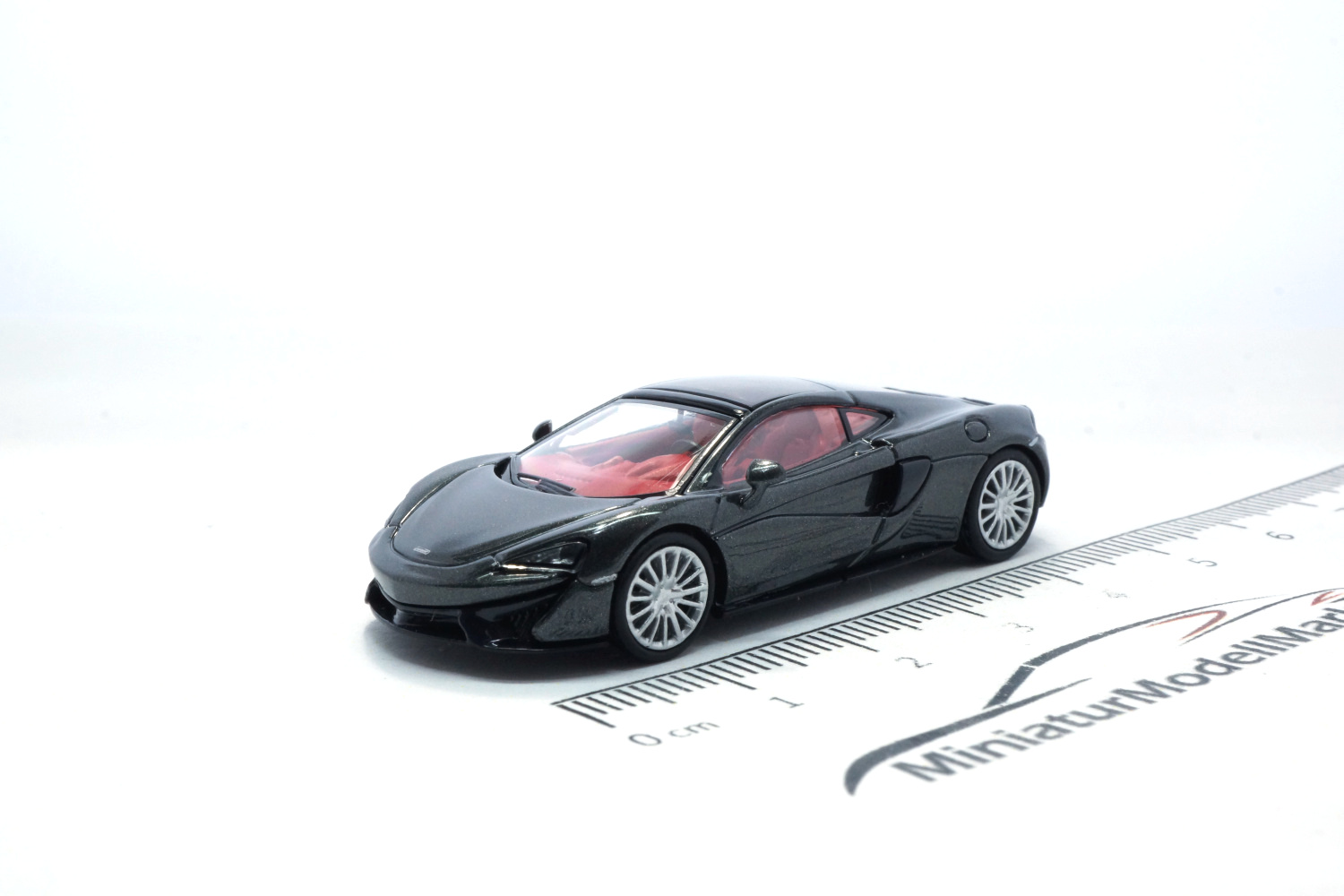 Minichamps 870154520 McLaren 570 GT - Storm Grey 1:87