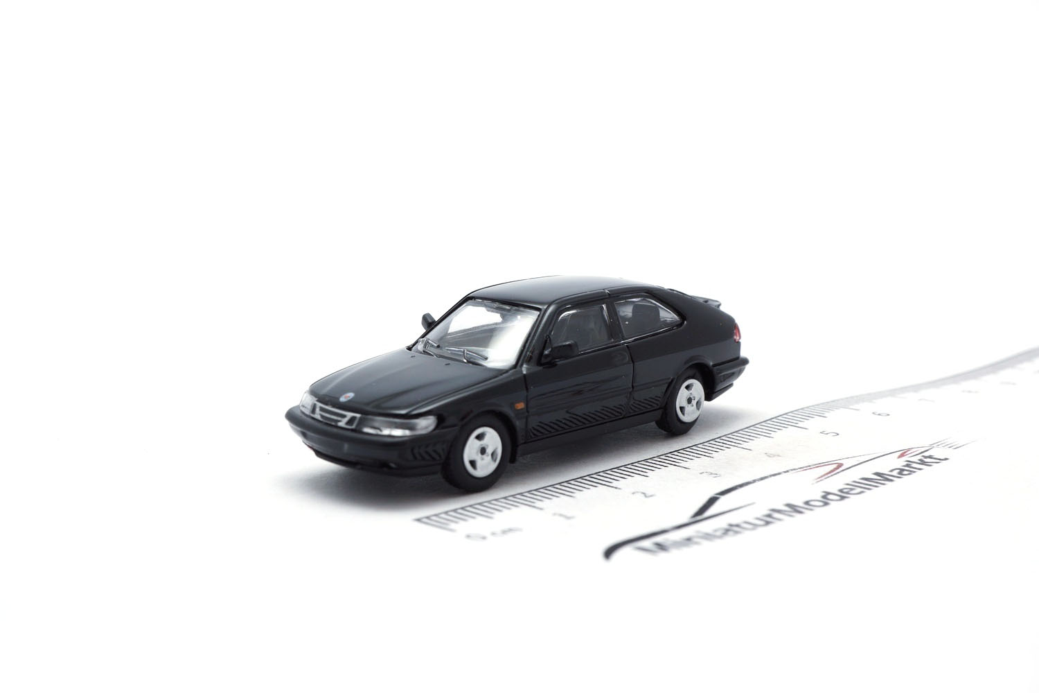 Minichamps 870170121 Saab 900 Coupe - Black - 1995 1:87